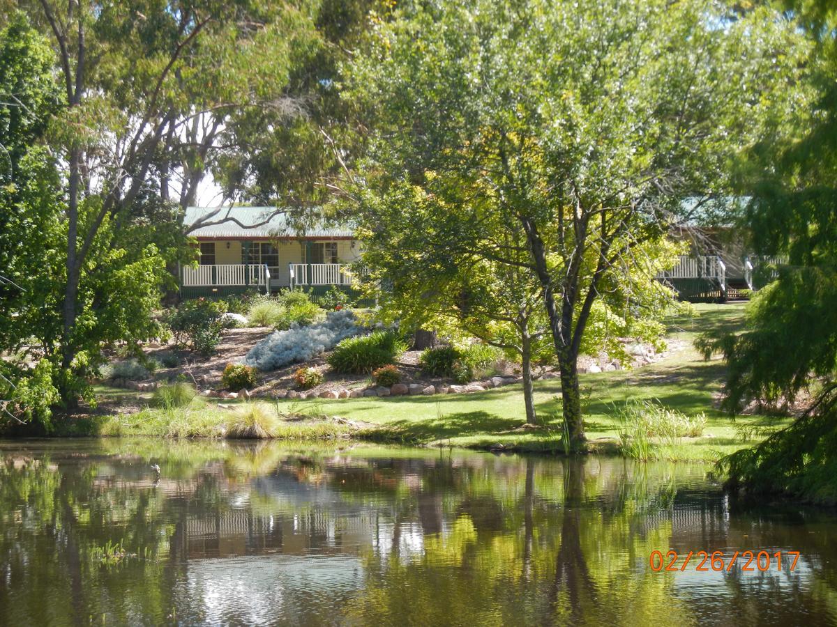 Granite Gardens Cottages & Lake Retreat Станторп Экстерьер фото